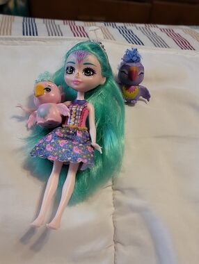 Enchantimals City Tails Main Street Filia Finch Family (HKN15)